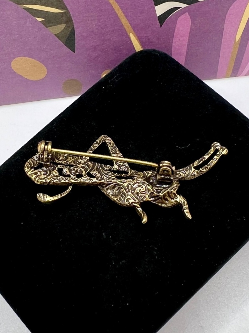 SALE 3/$20** 1928 Brand Grasshopper Brooch - Picture 4 of 4